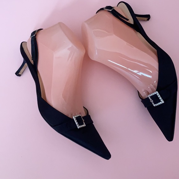 🎉🎉HP🎉🎉Vintage Anne Klein black sling back kitten heel pumps Size 8M - Picture 4 of 9